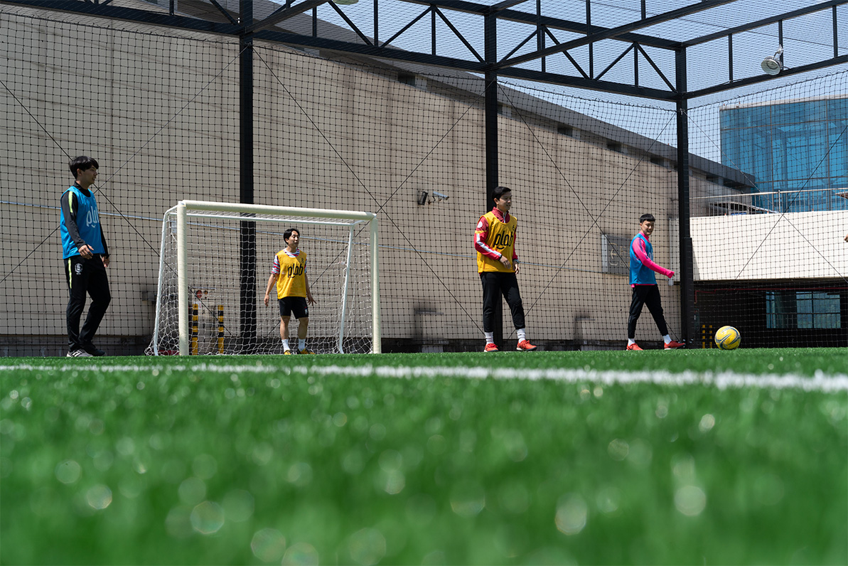 대구 에프에이필드 율하점