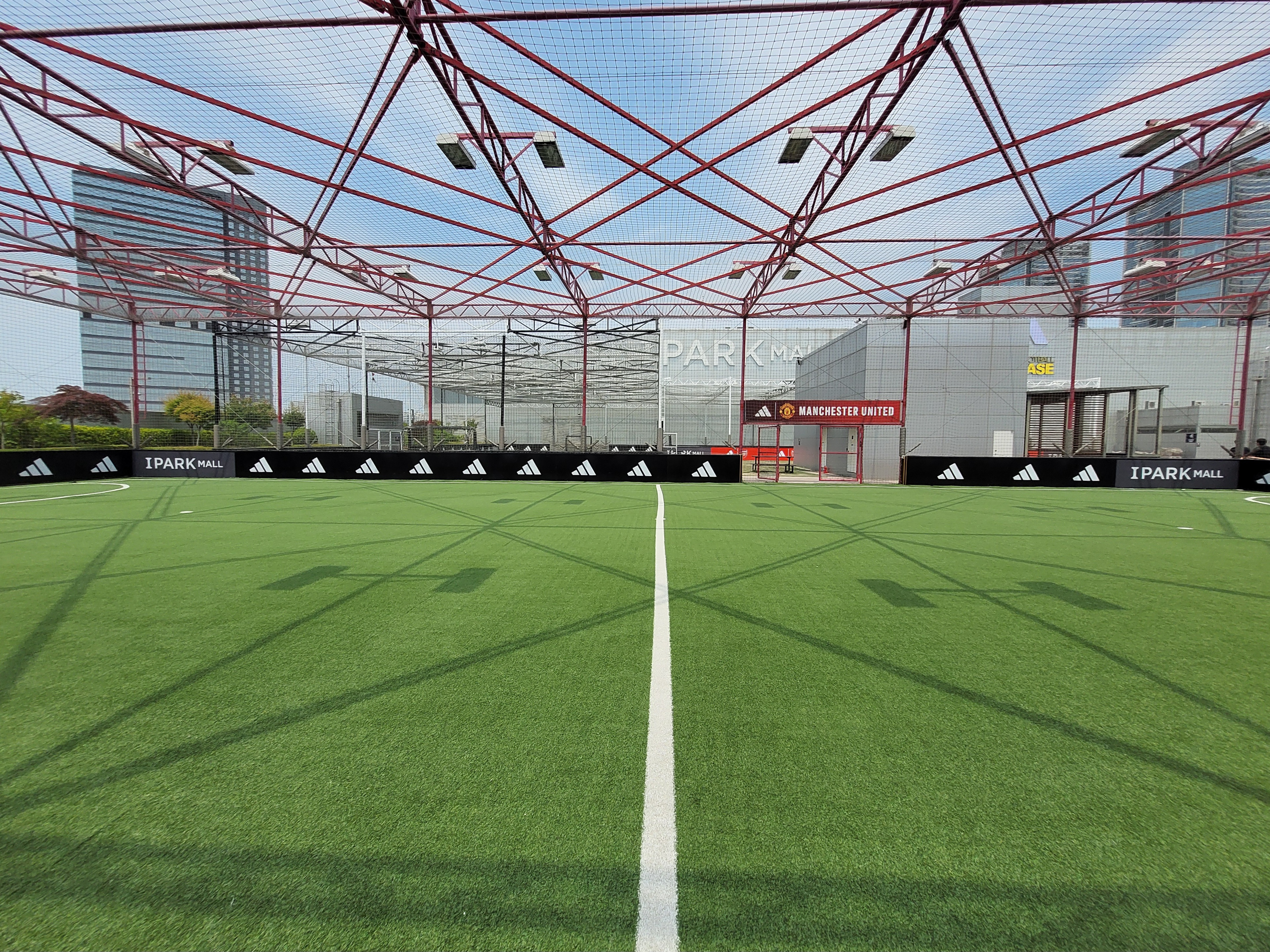 서울 용산 아디다스 더베이스