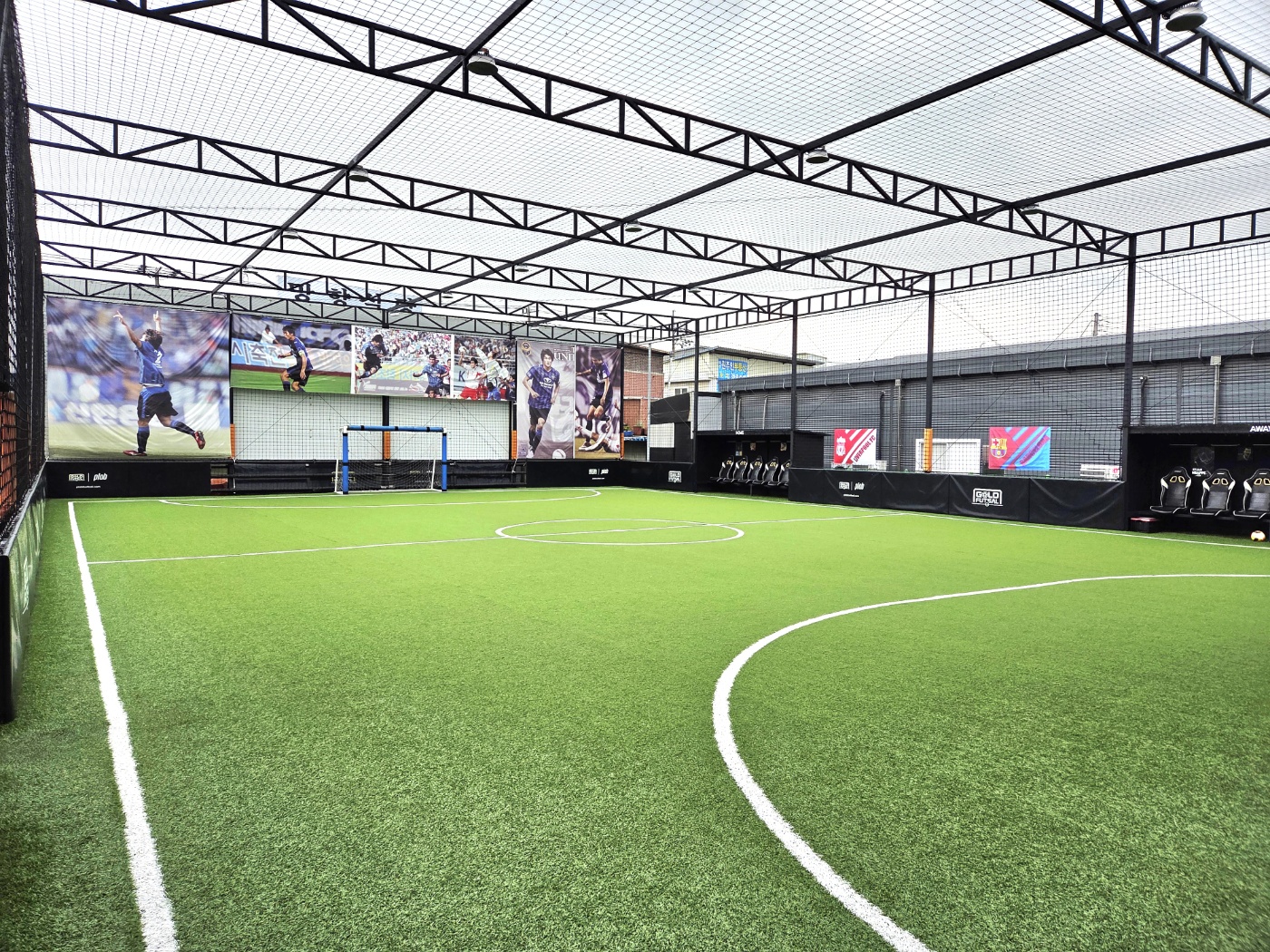 파주 YB 골드 풋살장