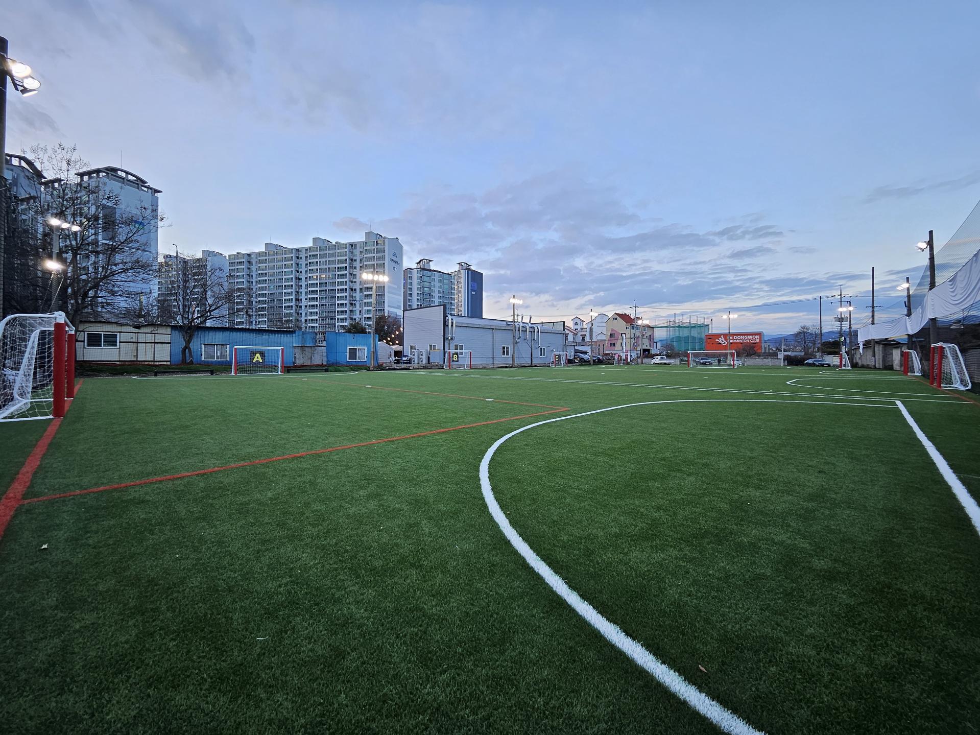 경산 퍼스트 스타디움